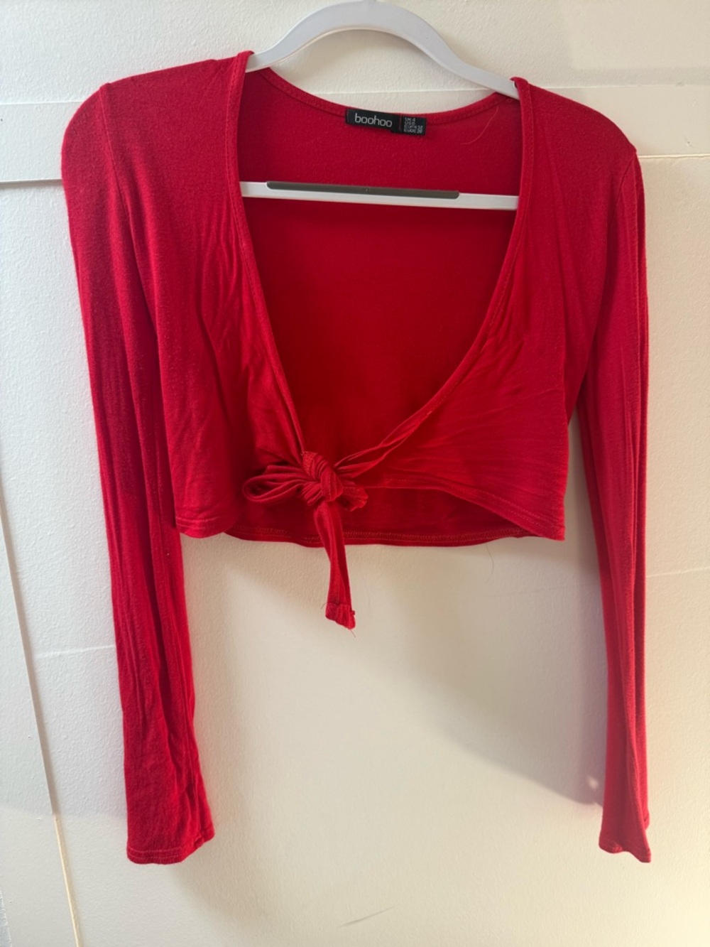 Boohoo Red Long Sleeve Tie-Front Crop Top
